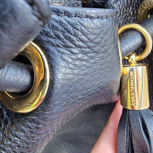 MICHAEL KORS Black Pebble Leather Shoulder Bag, Ring Tote Bag, Pre-owned - Picture 7 of 8